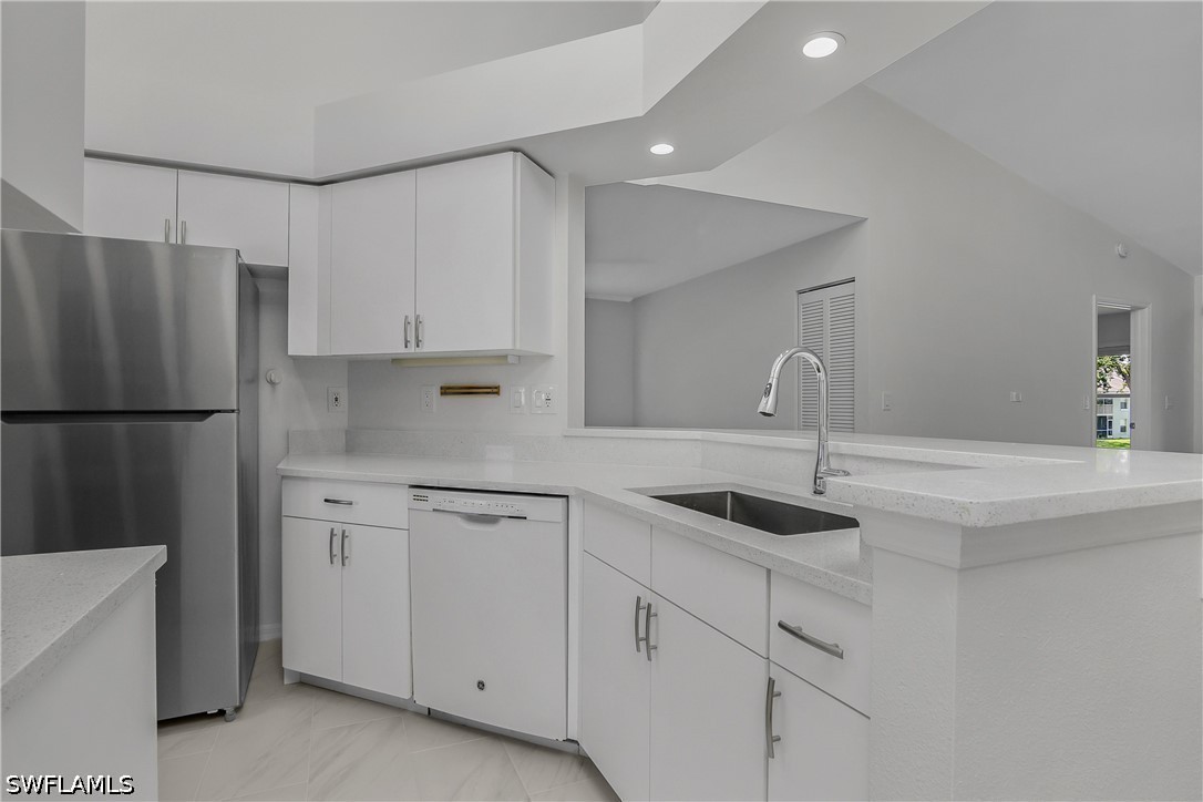 2 Bed Condominium for Sale in Pipers Pointe, photo 13