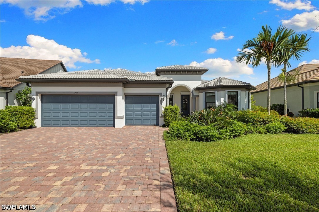 3 Bed Pool Home for Sale in Winding Cypress, photo 13