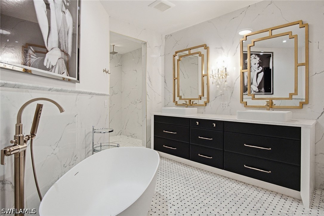 3 Bed Condominium for Sale in Victor Del Rey, photo 13