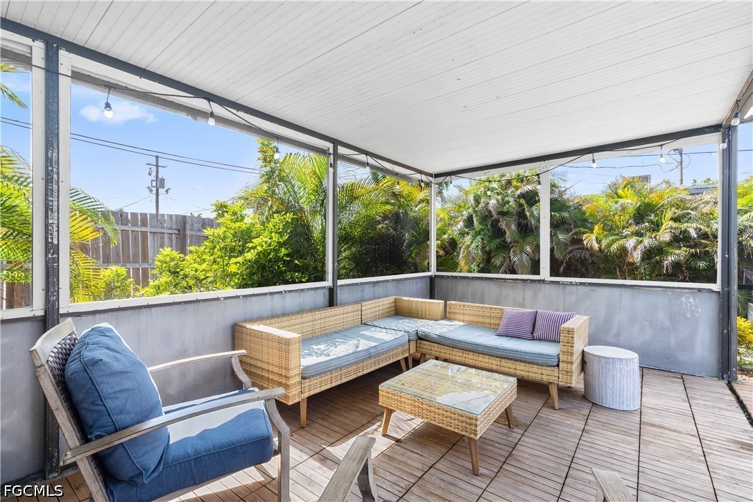 3 Bed Pool Home for Sale in Palmlee Park, photo 13