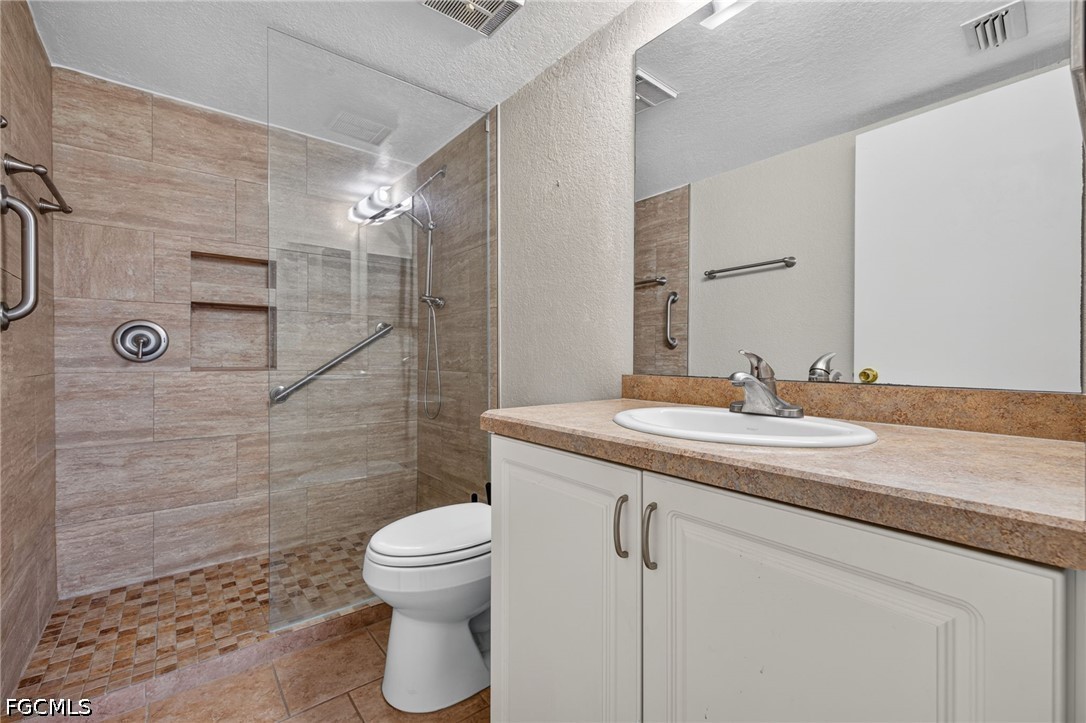 2 Bed Condominium for Sale in Deep Creek, photo 13