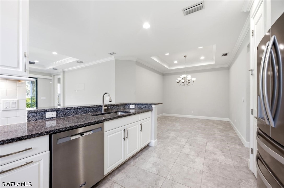 2 Bed Attached for Sale in Naples, photo 13