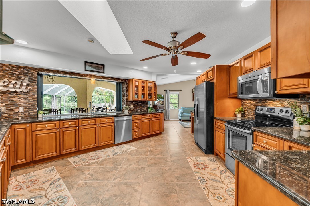 3 Bed Pool Home for Sale in Port Charlotte, photo 13