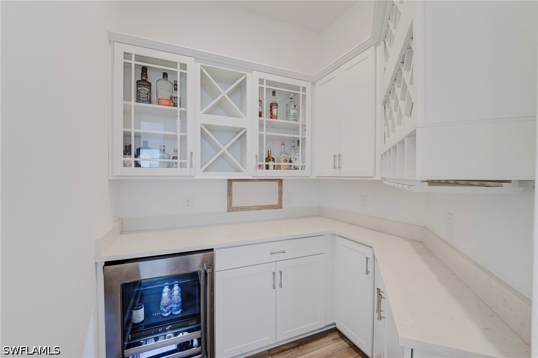 5 Bed Pool Home for Sale in Avalon Park, photo 13