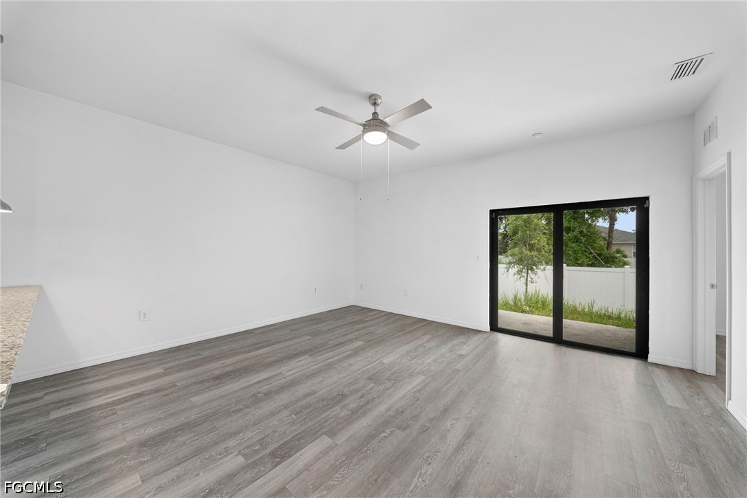 3 Bed Duplex for Sale in Lehigh Estates, photo 13