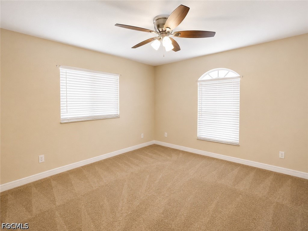 3 Bed Waterfront Home for Sale in Cape Coral, photo 13