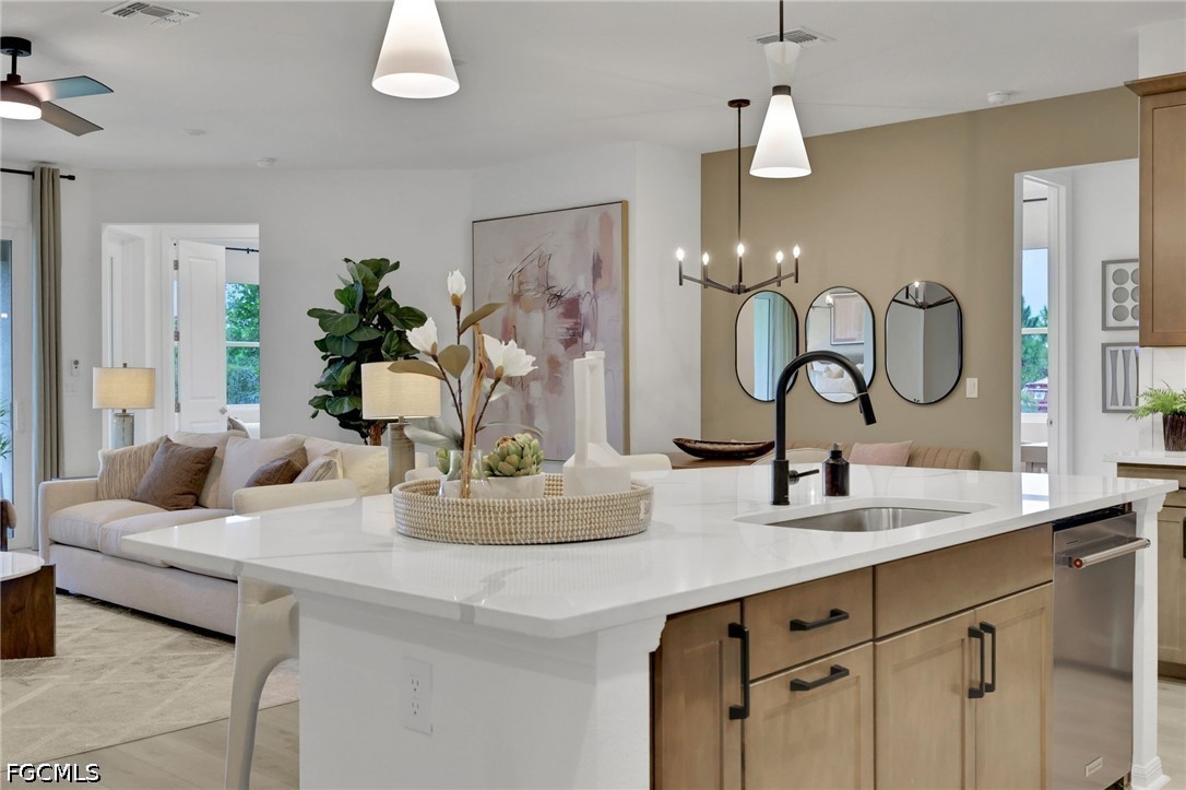 4 Bed SingleFamilyResidence for Sale in Creekside Run, photo 13