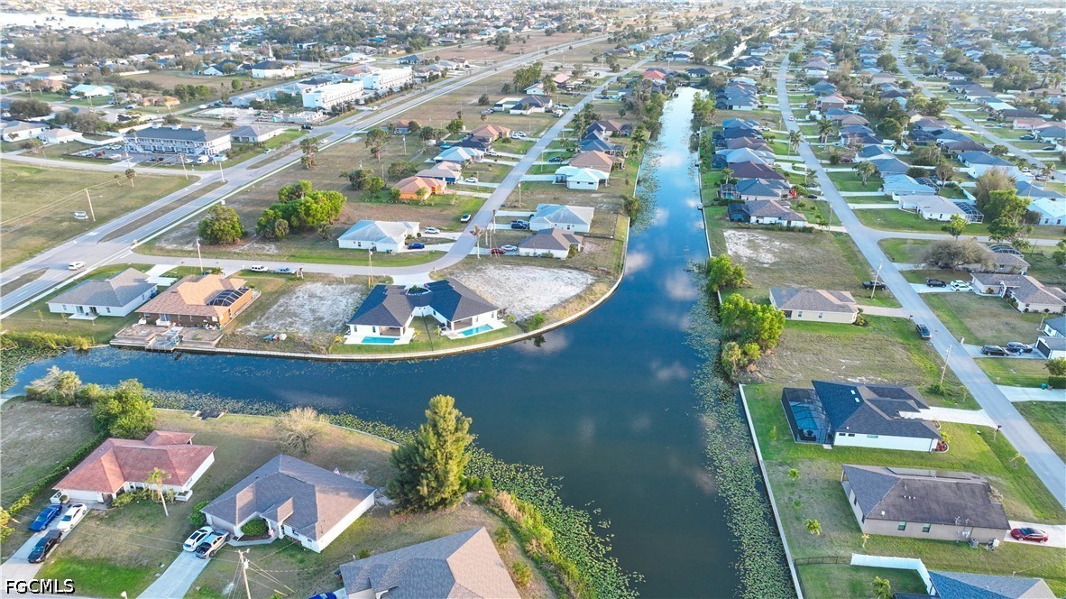 Waterfront Home for Sale in Cape Coral, photo 13