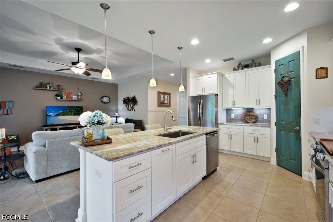 3 Bed SingleFamilyResidence for Sale in Banyan Bay, photo 13