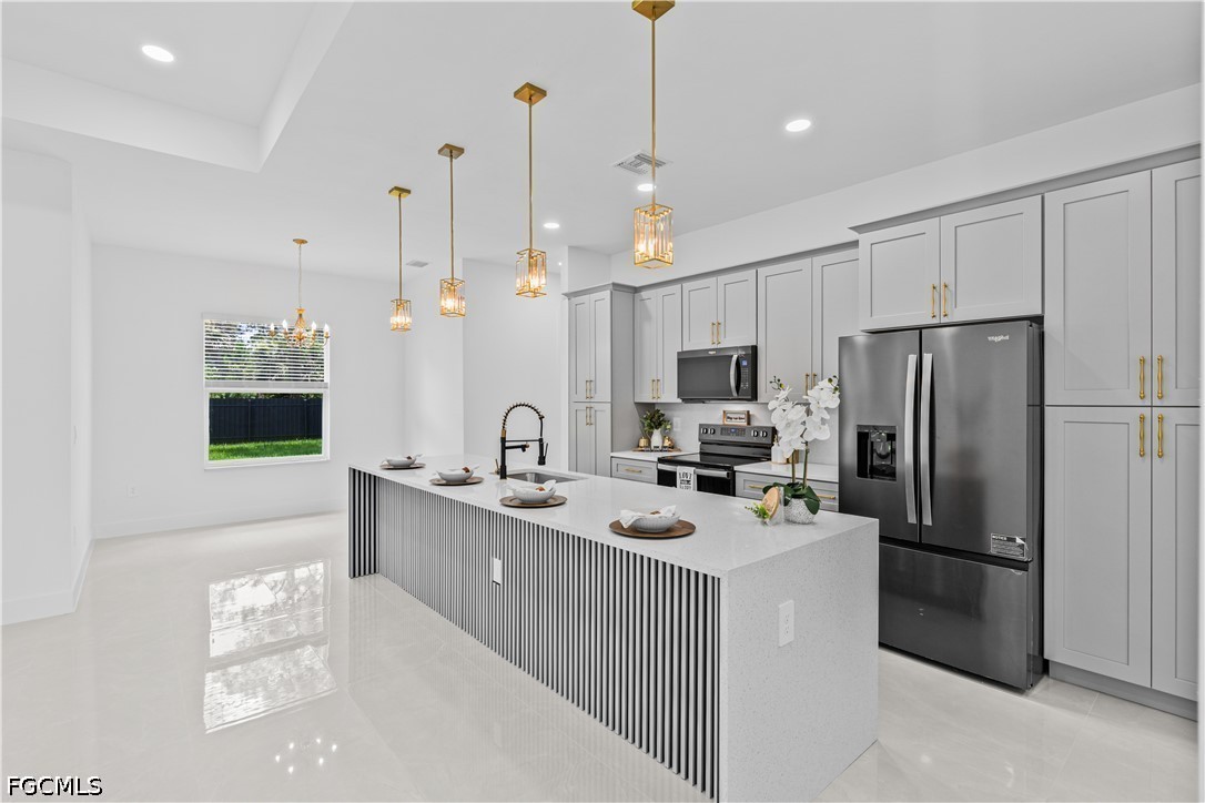 4 Bed SingleFamilyResidence for Sale in Lehigh Acres, photo 13
