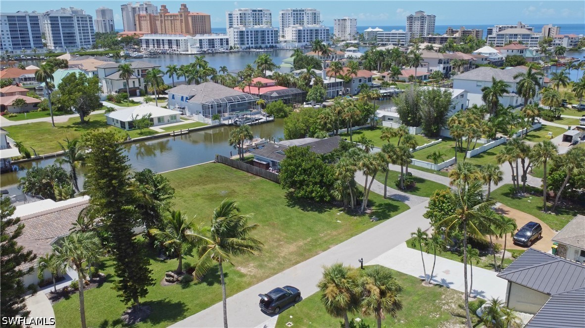 Waterfront Home for Sale in Conners, photo 13