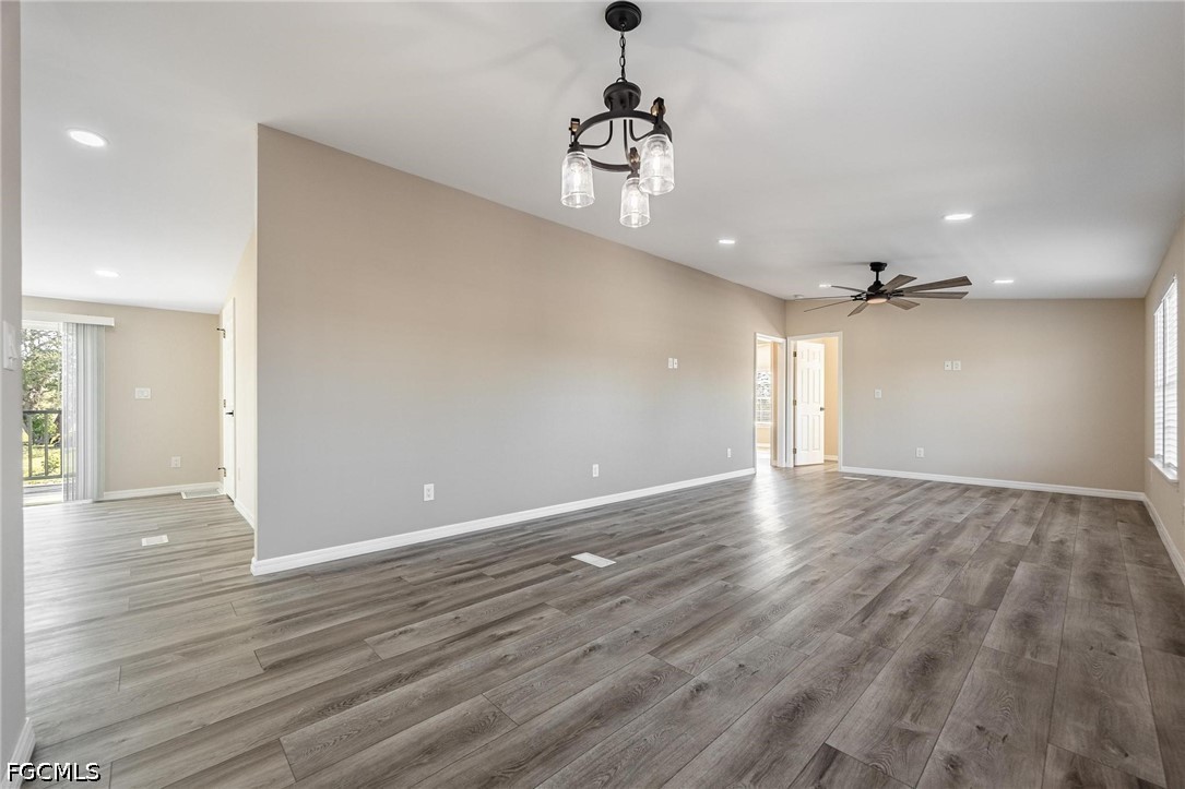 4 Bed ManufacturedHome for Sale in Alva, photo 13