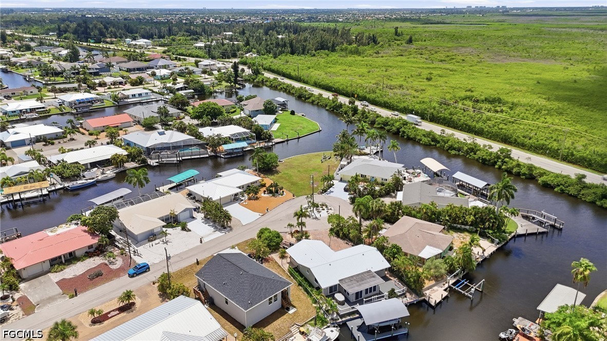 Waterfront Home for Sale in Matlacha Isles, photo 13