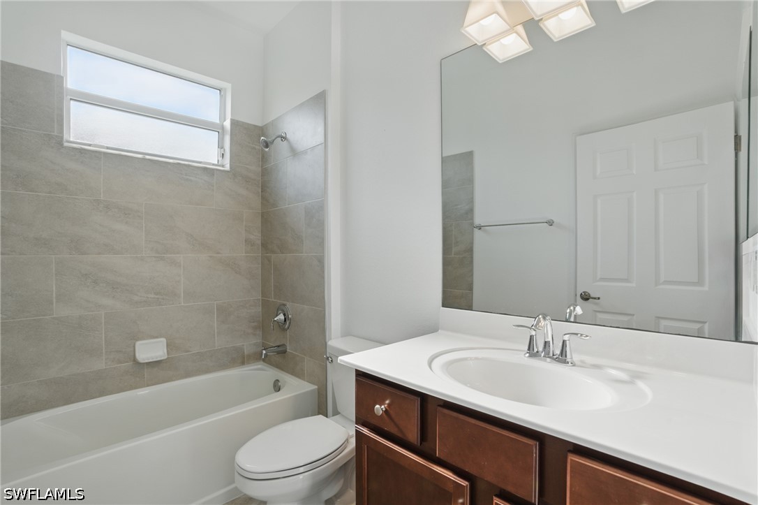 3 Bed Waterfront Home for Sale in Naples, photo 13