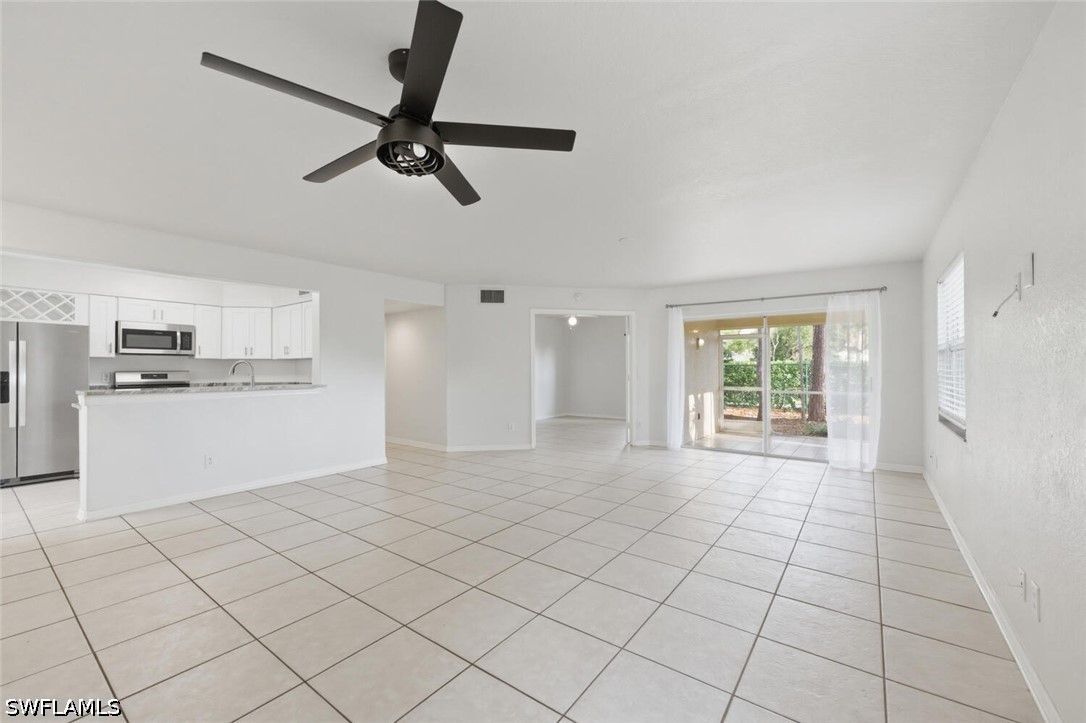 3 Bed Condominium for Sale in Crescent Gardens, photo 13