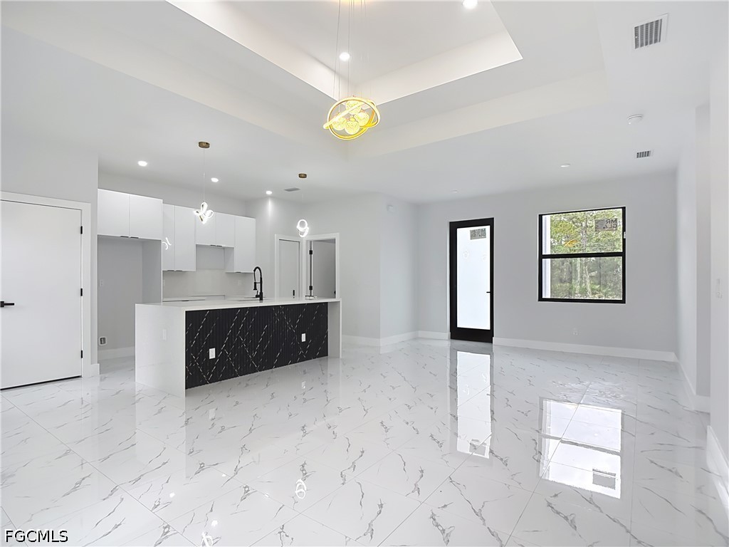 3 Bed SingleFamilyResidence for Sale in Lehigh Acres, photo 13