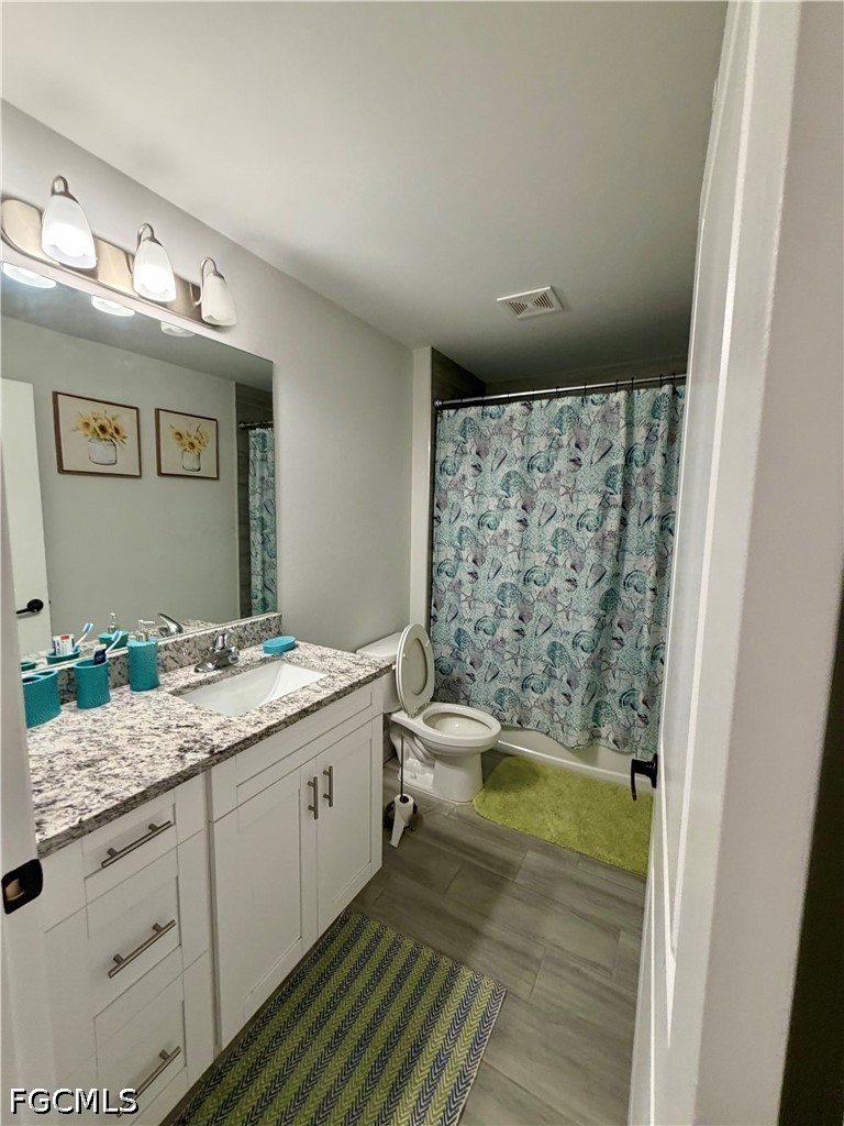 4 Bed SingleFamilyResidence for Sale in Lehigh Acres, photo 13