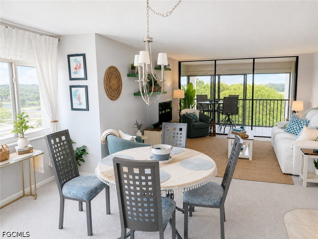 2 Bed Waterfront Home for Sale in Fort Myers, photo 13