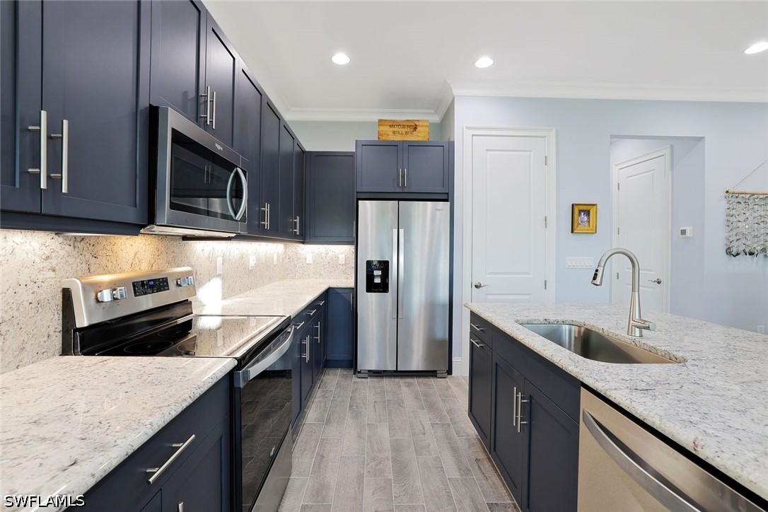 2 Bed Attached for Sale in Naples, photo 13