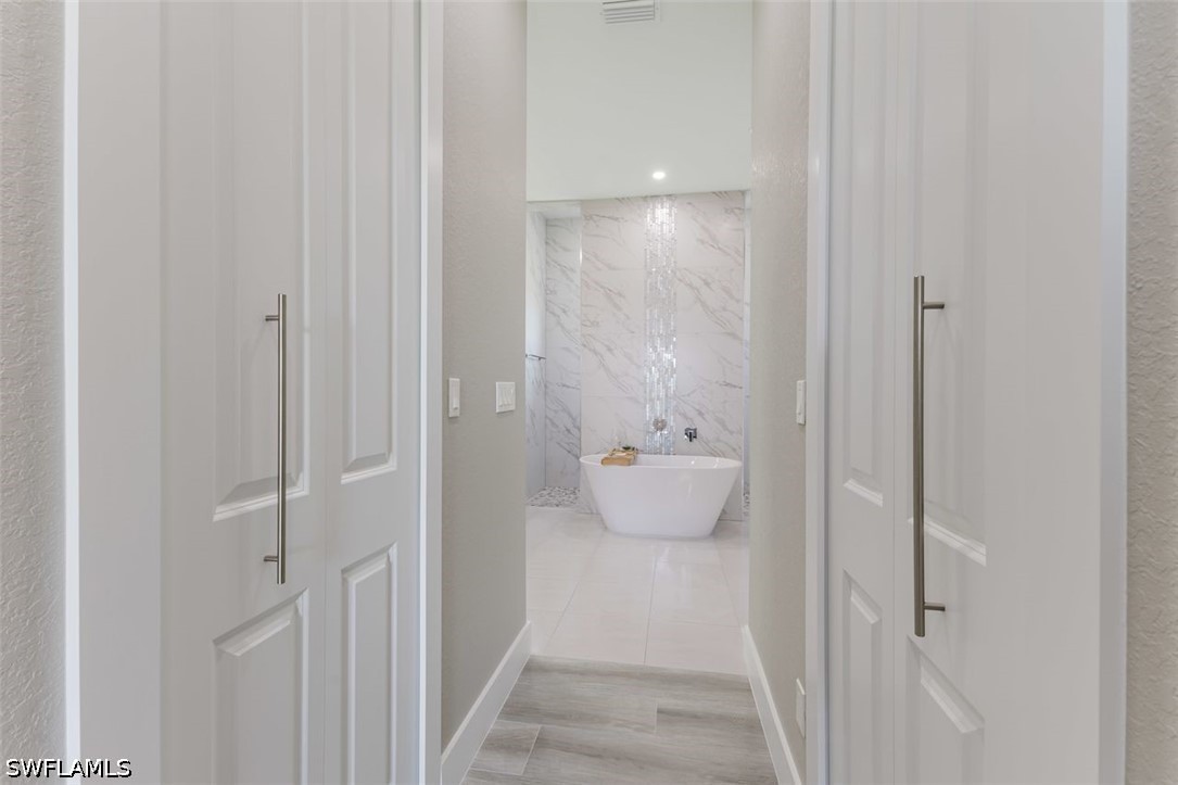 3 Bed SingleFamilyResidence for Sale in Cape Coral, photo 13