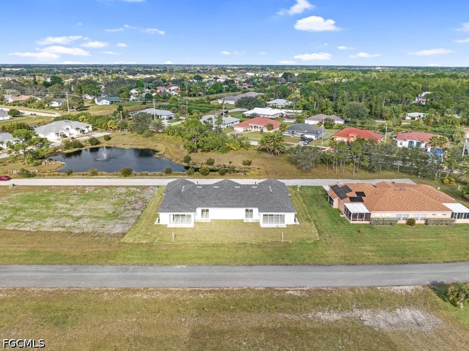 3 Bed Attached for Sale in Mirror Lakes, photo 13