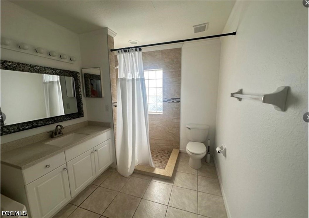 3 Bed SingleFamilyResidence for Sale in Cape Coral, photo 13