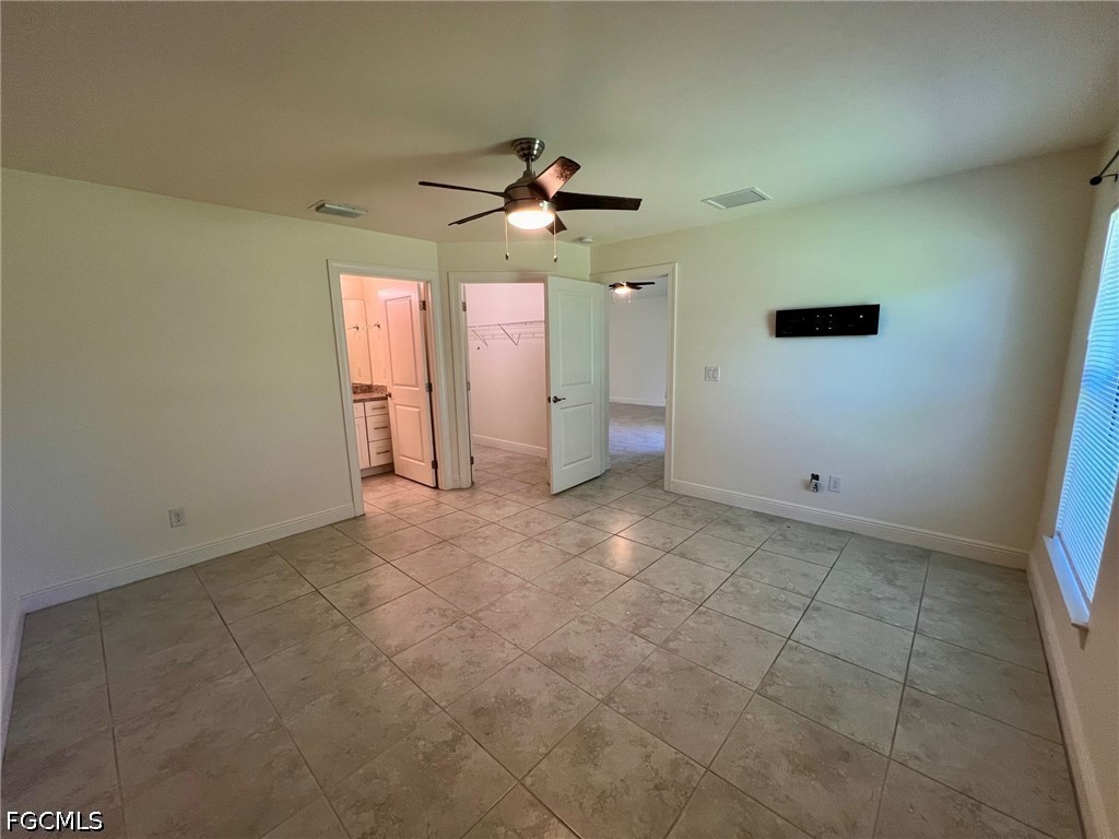 3 Bed Duplex for Sale in Cape Coral, photo 13