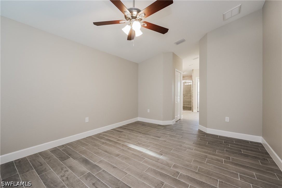 3 Bed SingleFamilyResidence for Sale in Lehigh Acres, photo 13