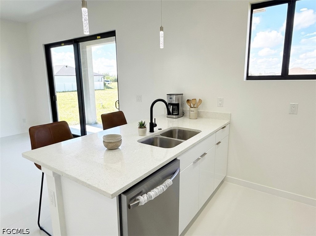 4 Bed SingleFamilyResidence for Sale in Cape Coral, photo 13