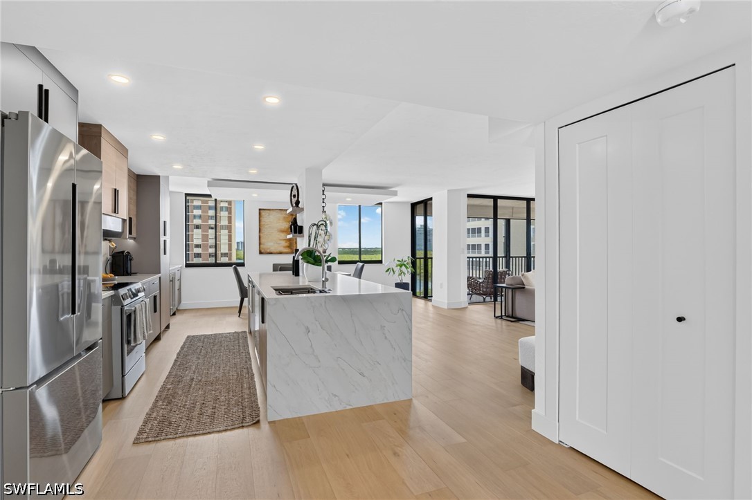 2 Bed Waterfront Home for Sale in Naples, photo 13