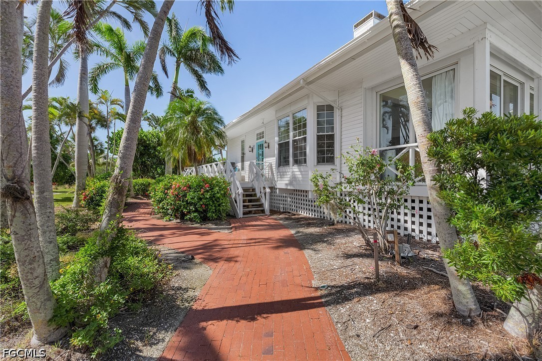 3 Bed Attached for Sale in Useppa Island, photo 13