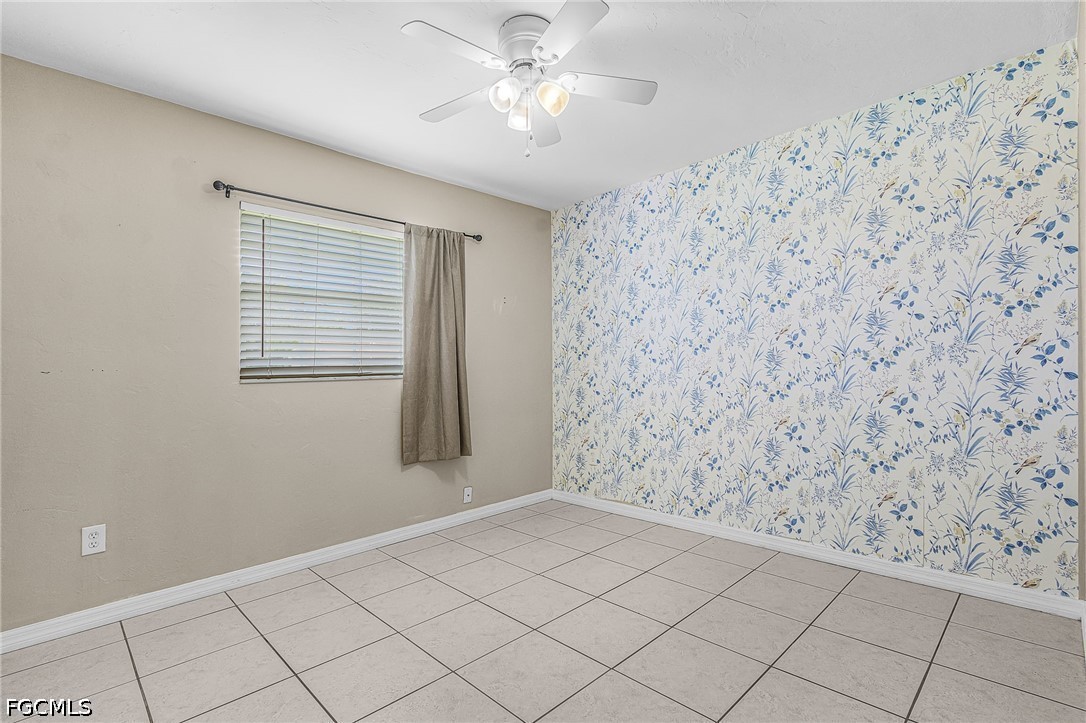 3 Bed SingleFamilyResidence for Sale in Fort Myers, photo 13