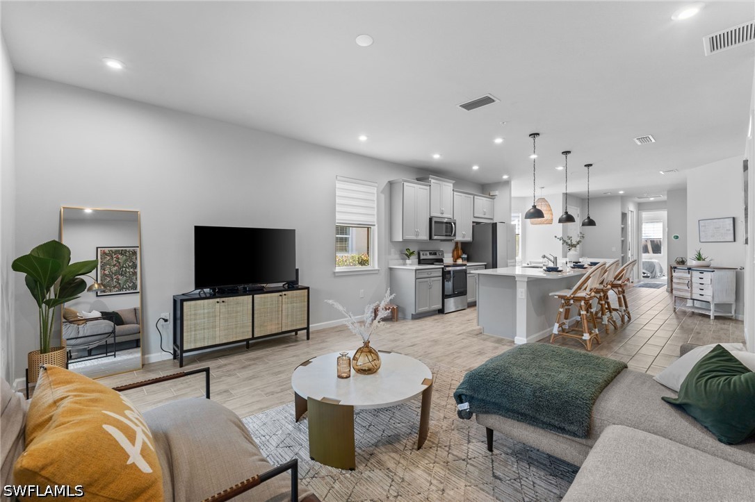 2 Bed Condominium for Sale in Arboretum, photo 13