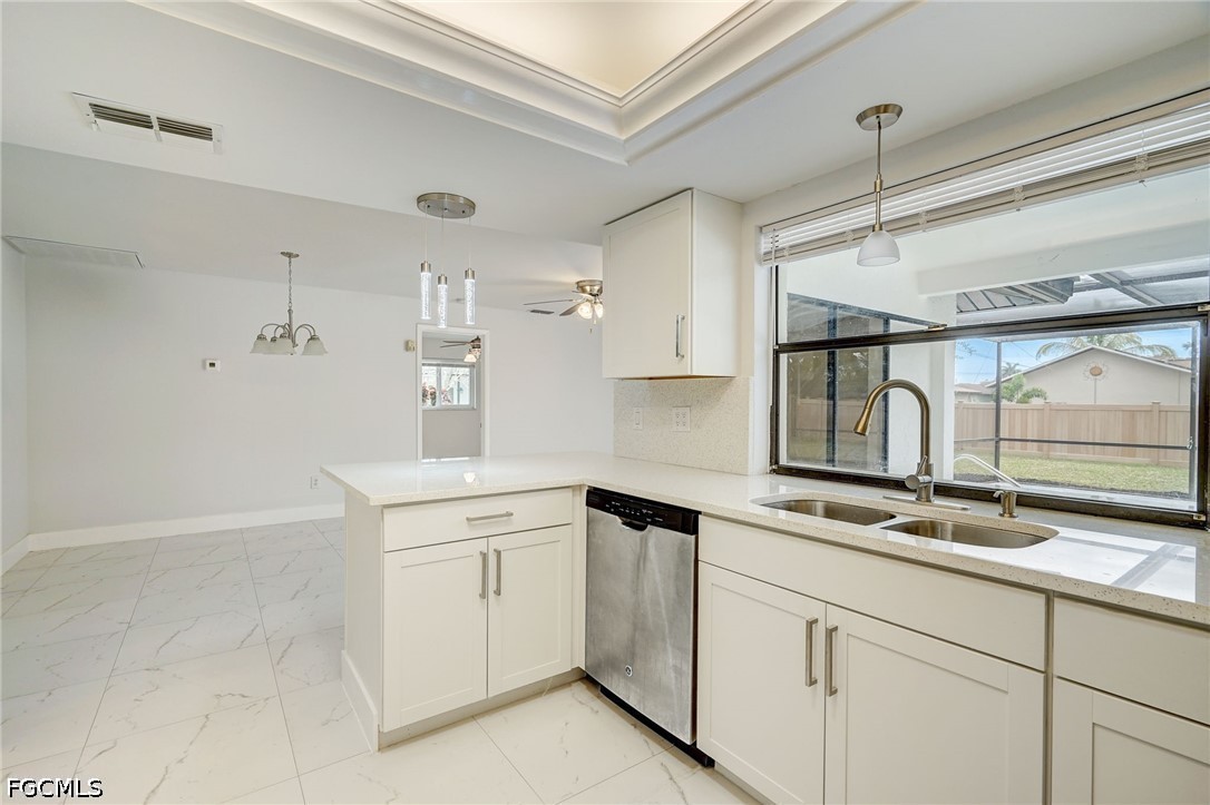 3 Bed Pool Home for Sale in Cape Coral, photo 13