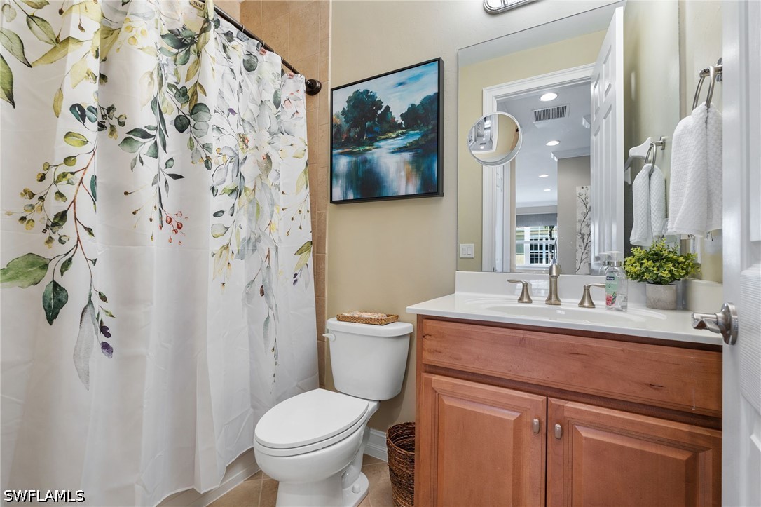 3 Bed Condominium for Sale in Sorrento, photo 13