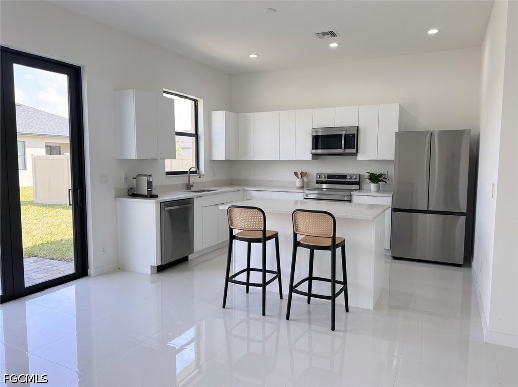 4 Bed SingleFamilyResidence for Sale in Cape Coral, photo 13