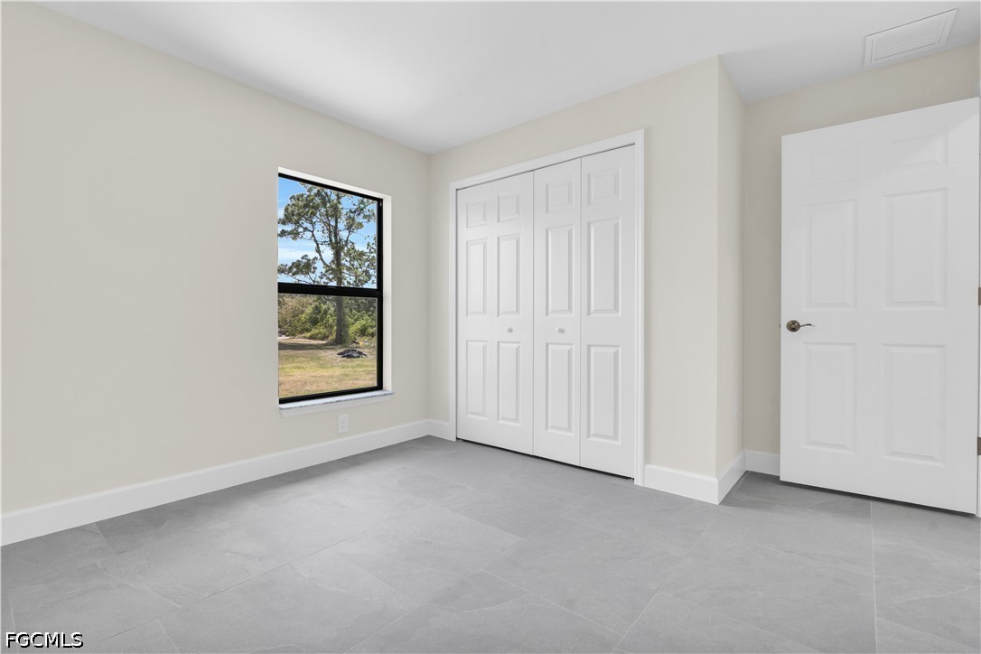 3 Bed SingleFamilyResidence for Sale in Lehigh Estates, photo 13
