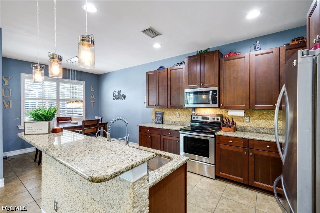4 Bed Pool Home for Sale in Ashbury, photo 13