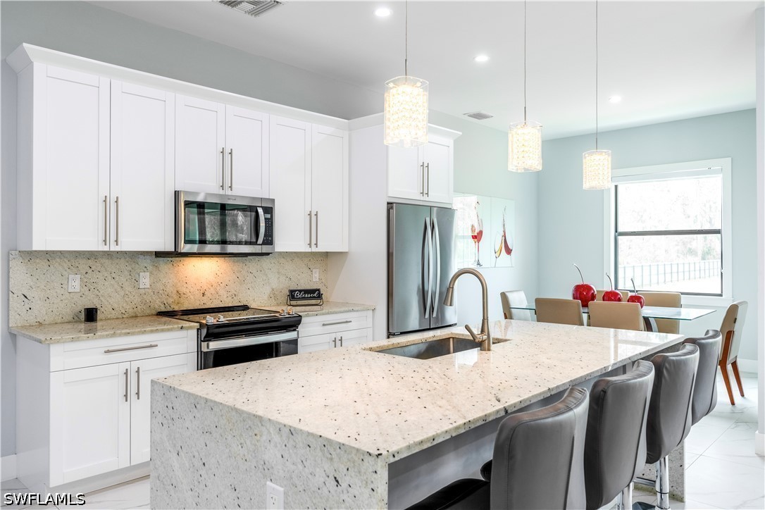 3 Bed SingleFamilyResidence for Sale in Naples, photo 13