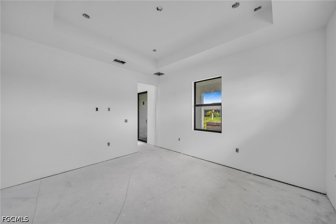 3 Bed SingleFamilyResidence for Sale in Cape Coral, photo 13