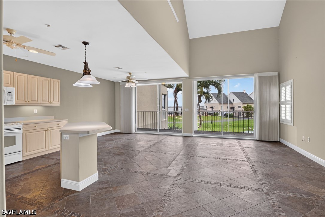 3 Bed Waterfront Home for Sale in River Place, photo 13