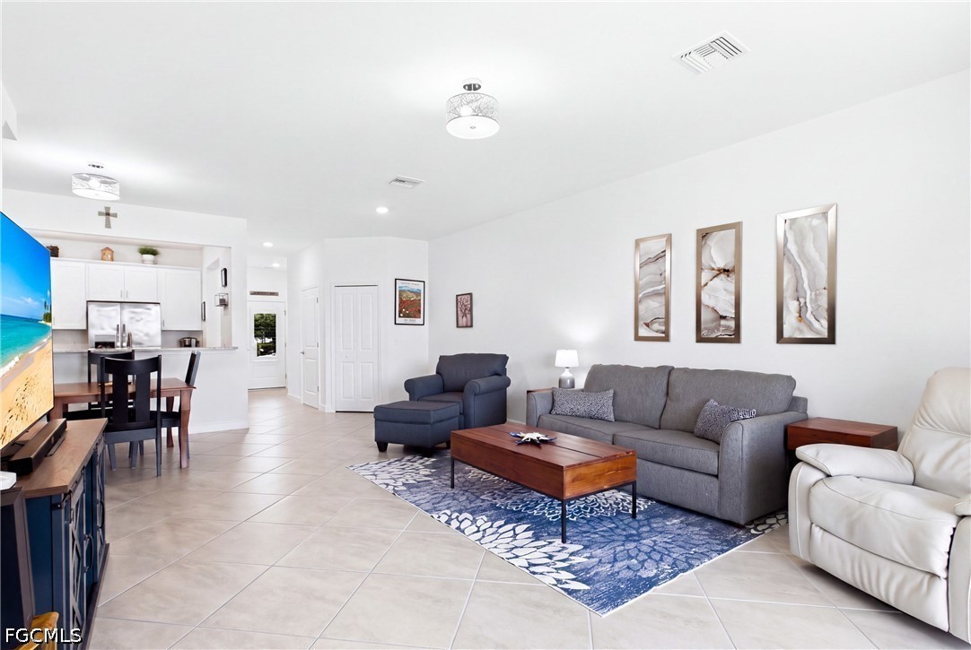 3 Bed Waterfront Home for Sale in Timber Creek, photo 13