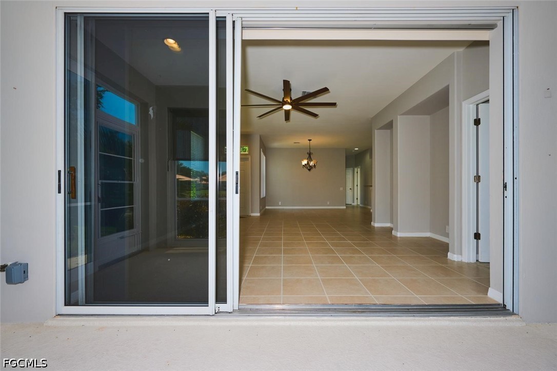 2 Bed Waterfront Home for Sale in Fort Myers, photo 13