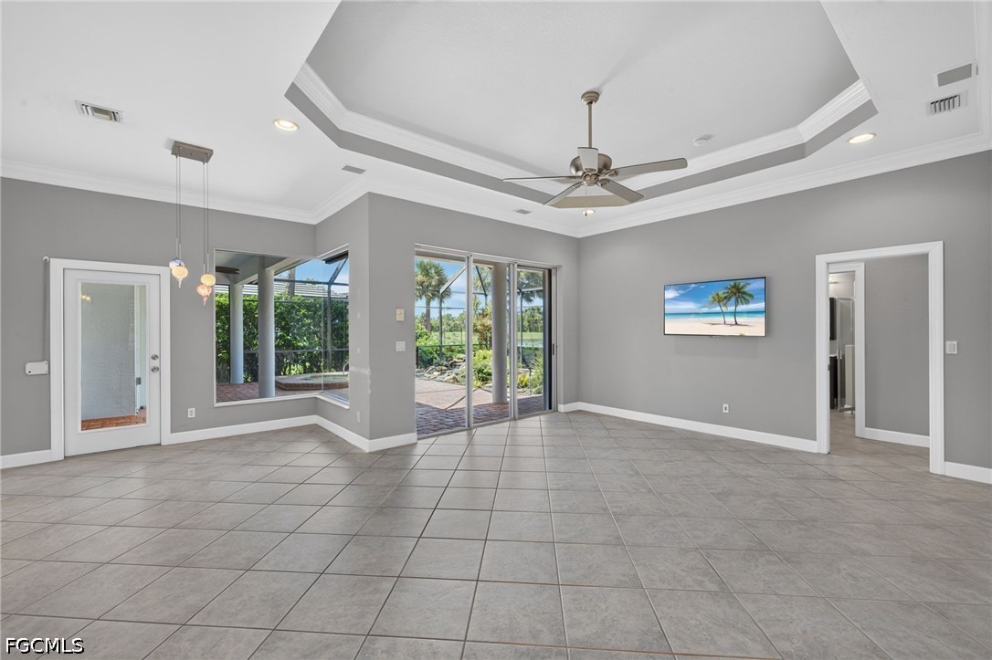 4 Bed Waterfront Home for Sale in Crown Colony, photo 13