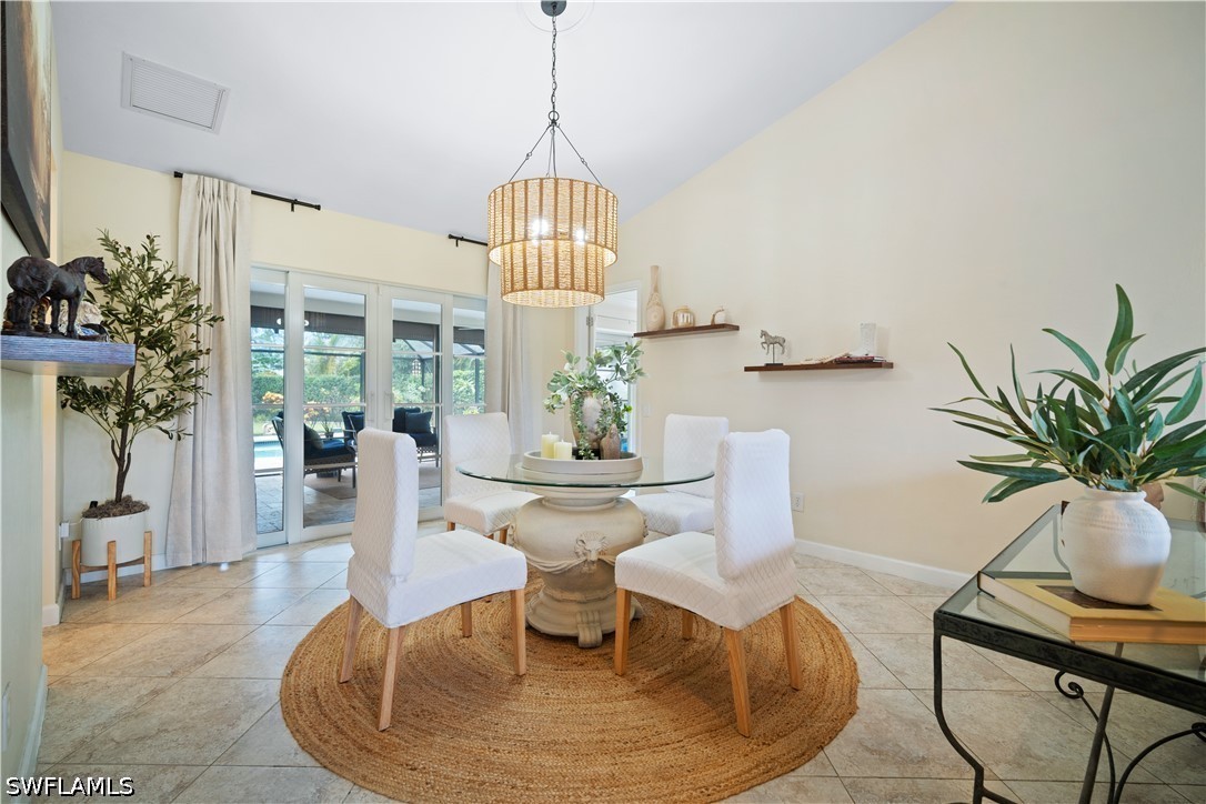 3 Bed SingleFamilyResidence for Sale in Naples, photo 13