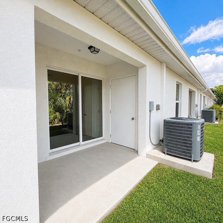 2 Bed Condominium for Sale in Cape Coral, photo 13