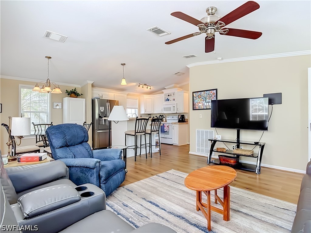 2 Bed ManufacturedHome for Sale in Fort Myers, photo 13