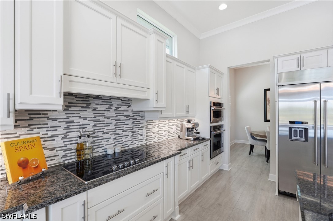 3 Bed Pool Home for Sale in Naples, photo 13