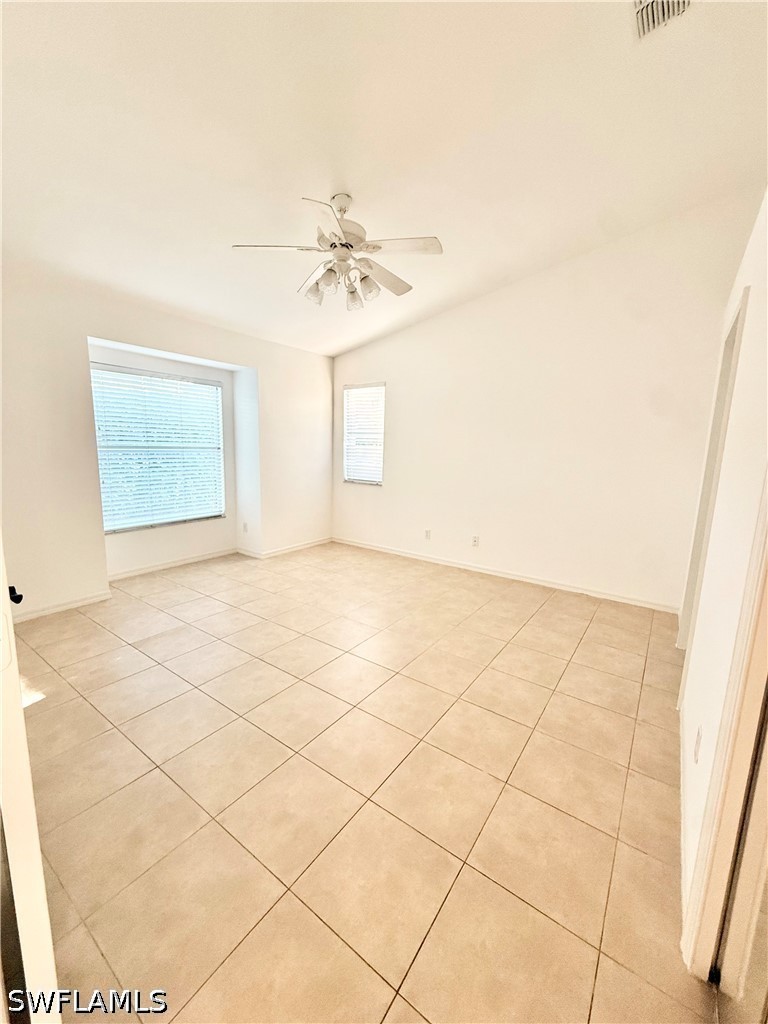 3 Bed Attached for Sale in Walden Shores, photo 13