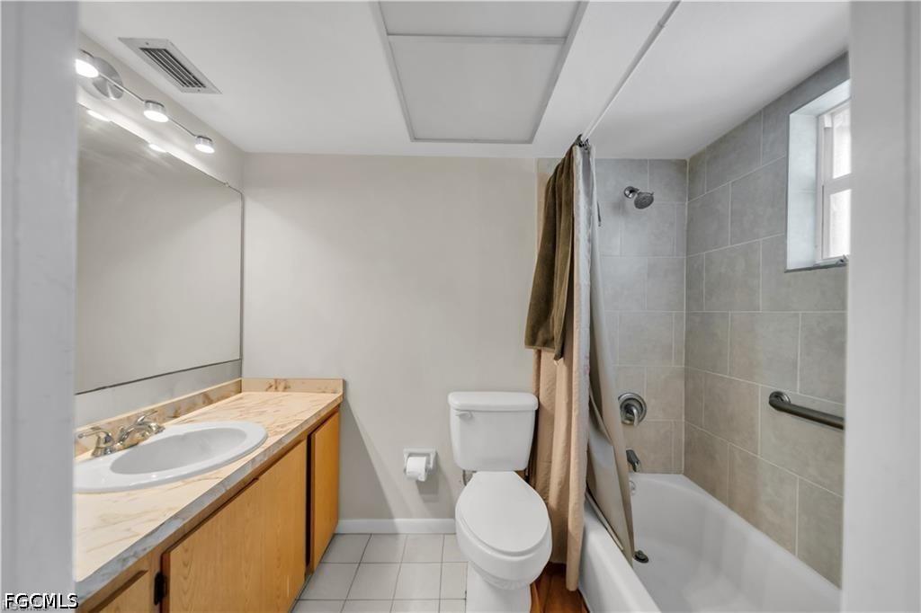 2 Bed Duplex for Sale in Cape Coral, photo 13